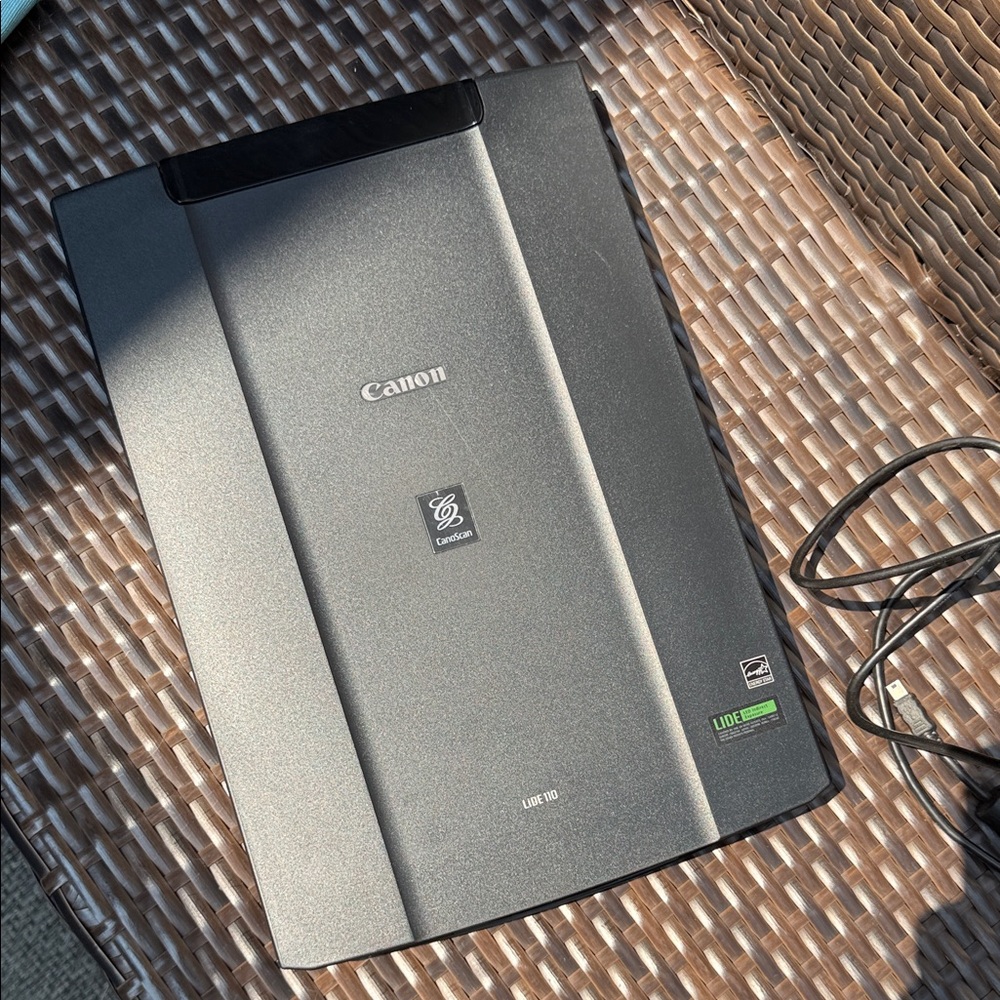 Canon CanoScan LiDE 110 Color Image Scanner - Picture 6 of 8